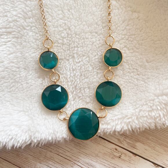 Liz Claiborne Linked Collar Statement Necklace Gold Green Round New - Picture 4 of 11